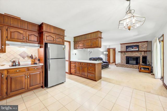 1295 WAKEFIELD CT CT, Glen Mills, PA 19342