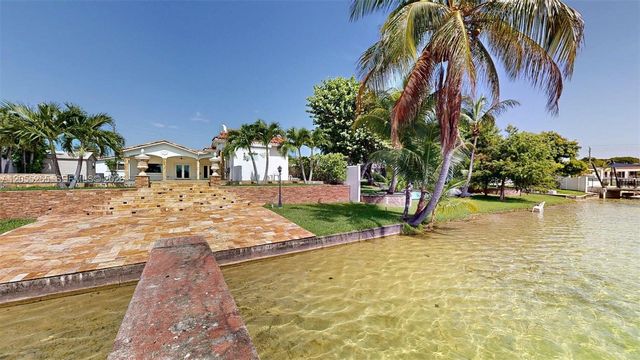 6265 W 10th Ave, Hialeah, FL 33012