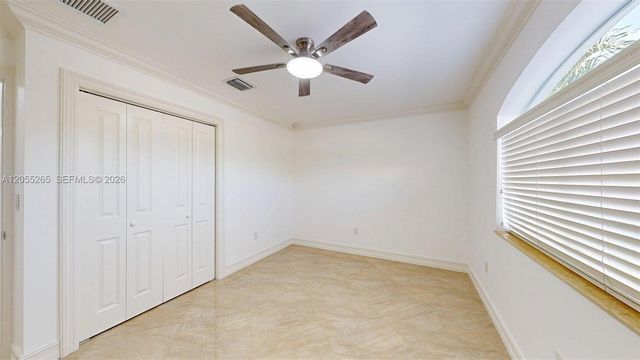 6265 W 10th Ave, Hialeah, FL 33012