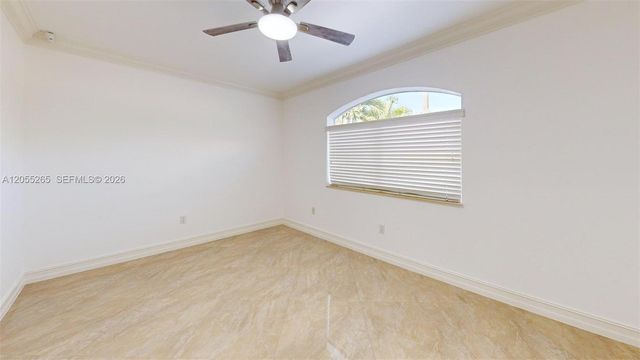 6265 W 10th Ave, Hialeah, FL 33012