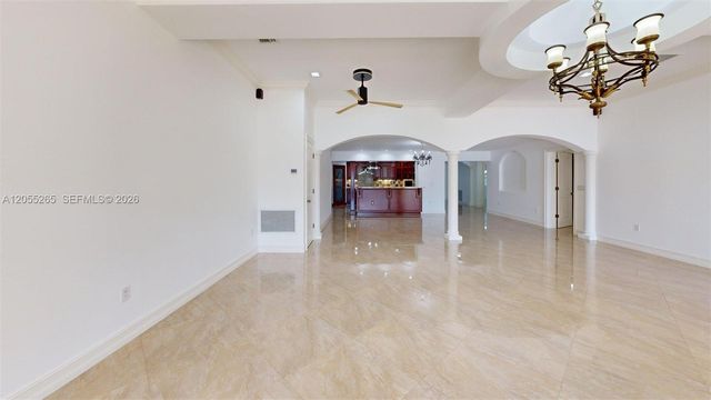 6265 W 10th Ave, Hialeah, FL 33012