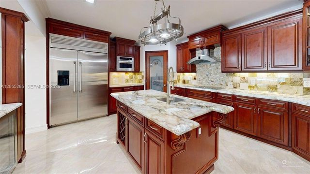 6265 W 10th Ave, Hialeah, FL 33012