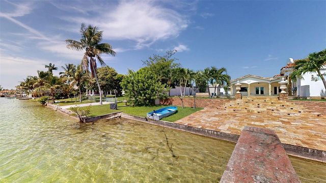 6265 W 10th Ave, Hialeah, FL 33012