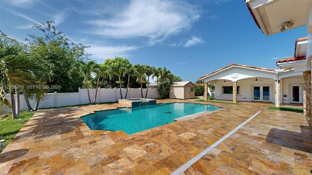 6265 W 10th Ave, Hialeah, FL 33012
