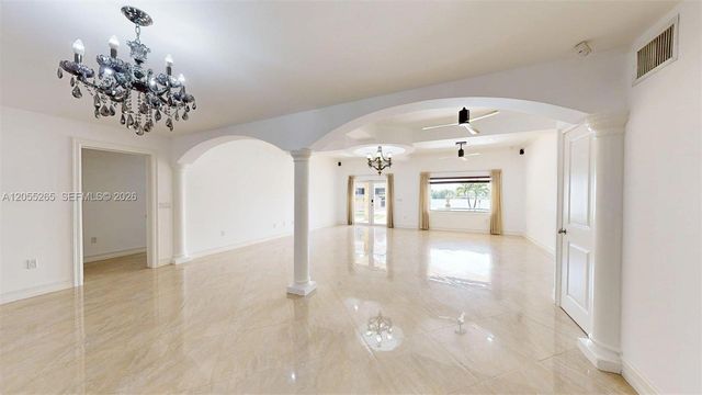6265 W 10th Ave, Hialeah, FL 33012