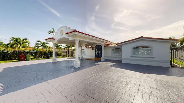 6265 W 10th Ave, Hialeah, FL 33012