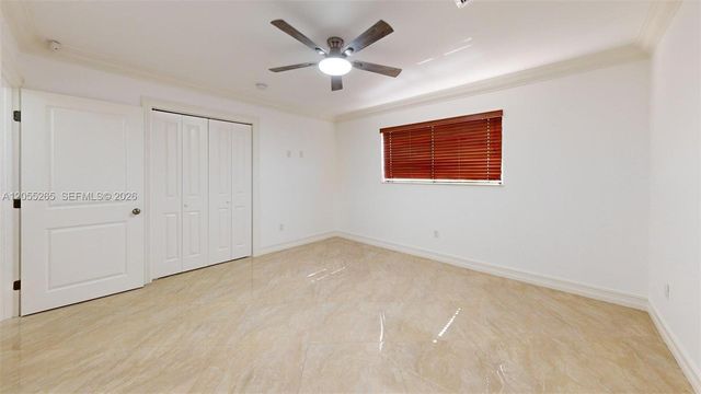 6265 W 10th Ave, Hialeah, FL 33012