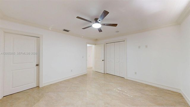 6265 W 10th Ave, Hialeah, FL 33012