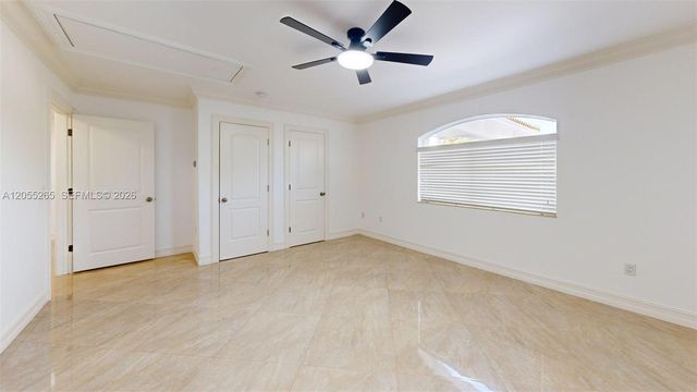 6265 W 10th Ave, Hialeah, FL 33012