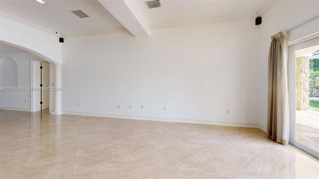 6265 W 10th Ave, Hialeah, FL 33012