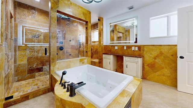 6265 W 10th Ave, Hialeah, FL 33012