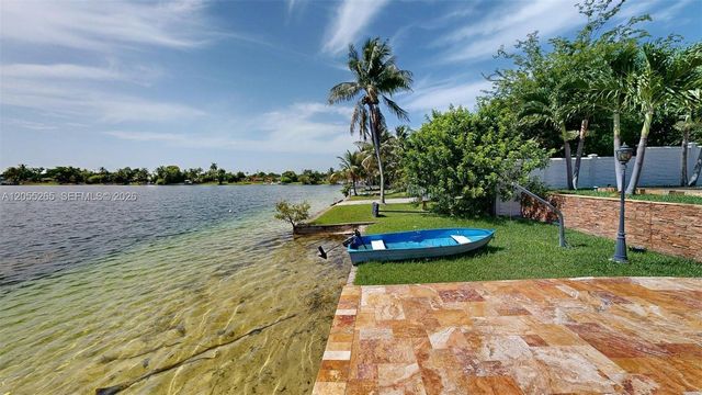 6265 W 10th Ave, Hialeah, FL 33012