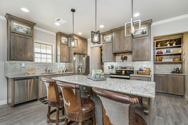 10075 RED DEER Drive, Amarillo, TX 79015