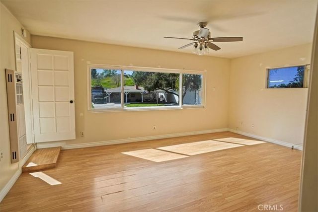 22573 Arriba Drive, Saugus, CA 91350