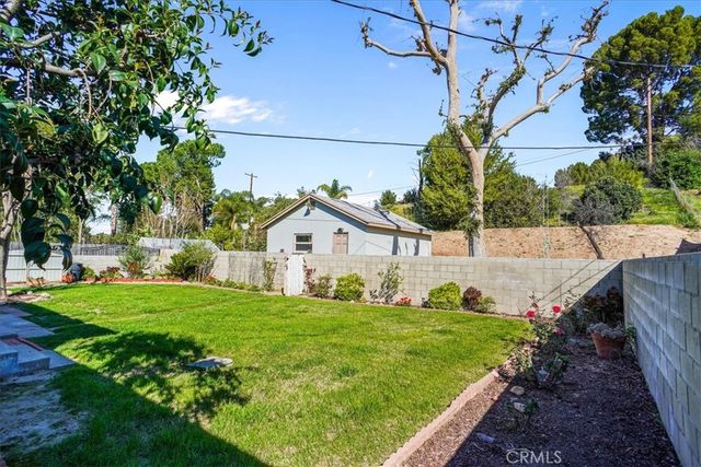 22573 Arriba Drive, Saugus, CA 91350