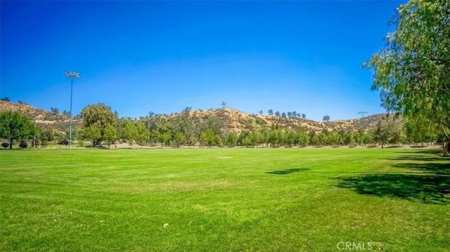 22573 Arriba Drive, Saugus, CA 91350