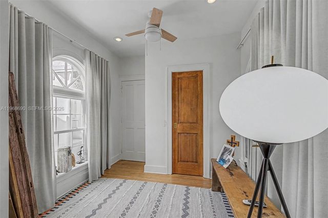 3233 Crystal Ct, Miami, FL 33133