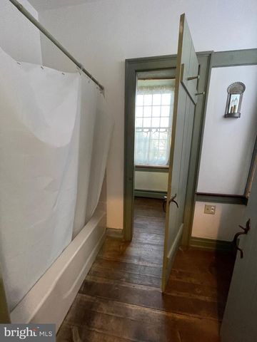 16 PHILADELPHIA AVE, Reading, PA 19607