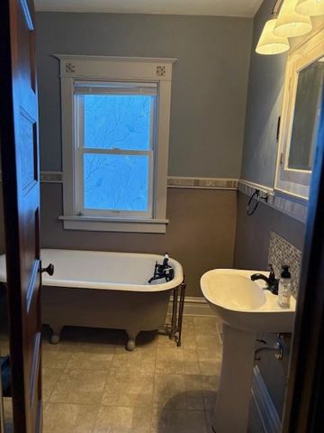 736 Churchill Street, Eau Claire, WI 54703