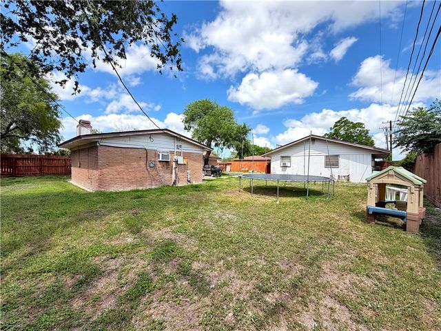 9733 Wilkins Dr, Corpus Christi, TX 78410