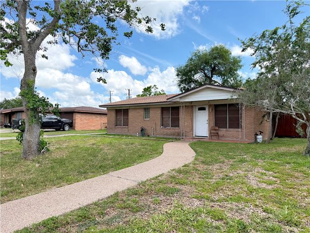 9733 Wilkins Dr, Corpus Christi, TX 78410
