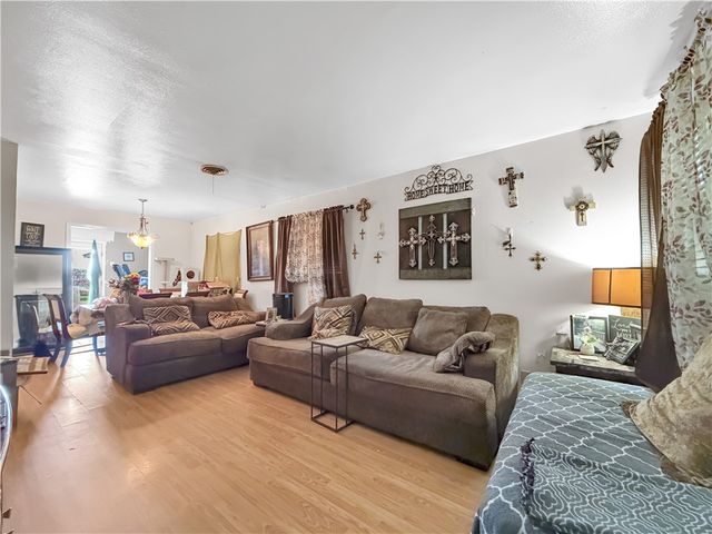 9733 Wilkins Dr, Corpus Christi, TX 78410