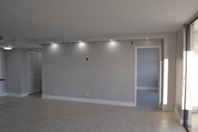13499 Biscayne Boulevard 1106, North Miami, FL 33181