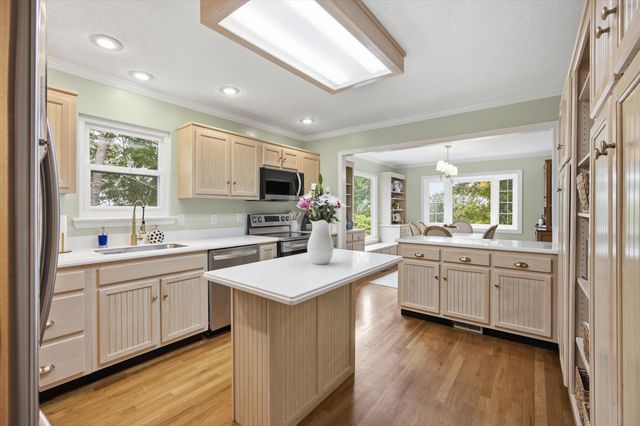 6207 Pine Marr Drive, Hixson, TN 37343