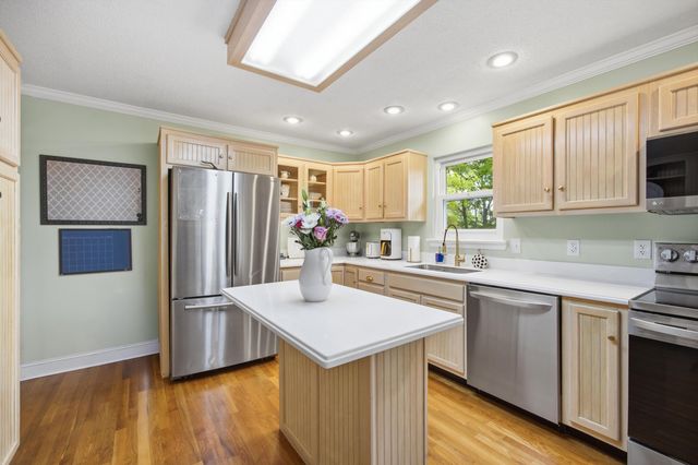 6207 Pine Marr Drive, Hixson, TN 37343
