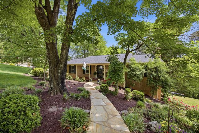 6207 Pine Marr Drive, Hixson, TN 37343