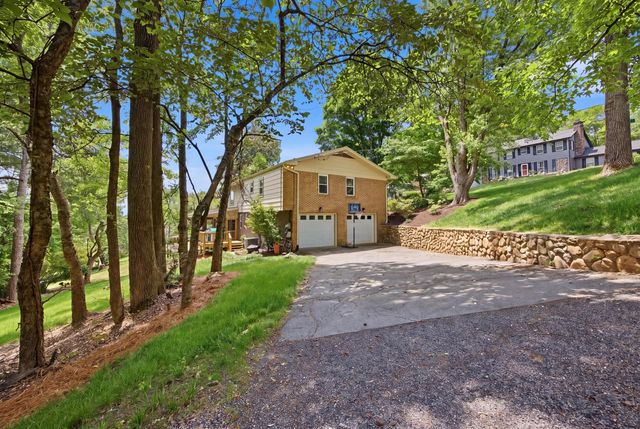 6207 Pine Marr Drive, Hixson, TN 37343