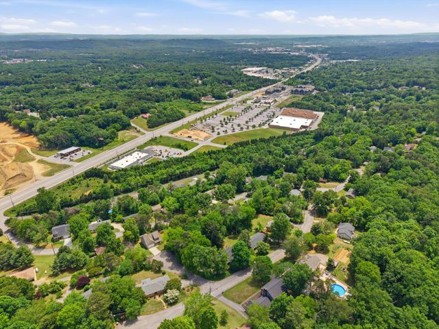 6207 Pine Marr Drive, Hixson, TN 37343
