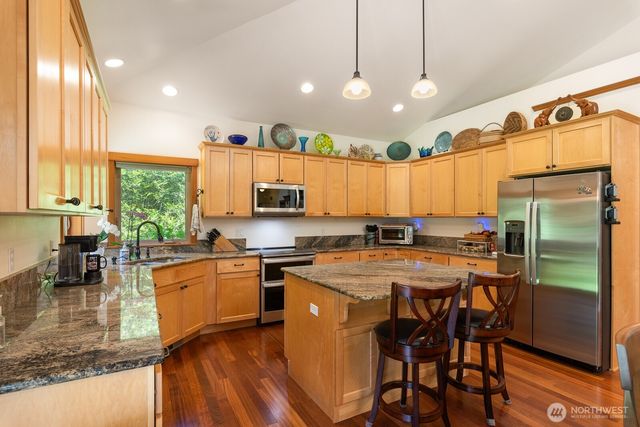 763 Arrowhead Road, Camano Island, WA 98282