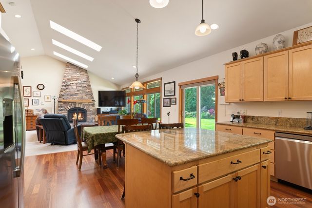 763 Arrowhead Road, Camano Island, WA 98282