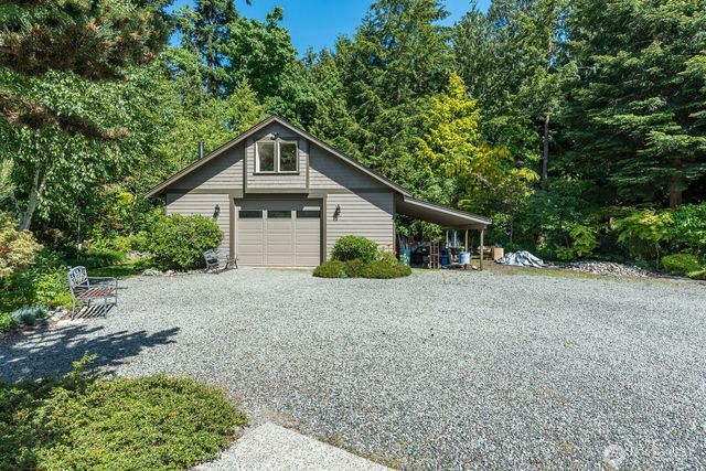 763 Arrowhead Road, Camano Island, WA 98282