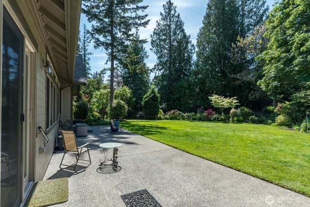 763 Arrowhead Road, Camano Island, WA 98282