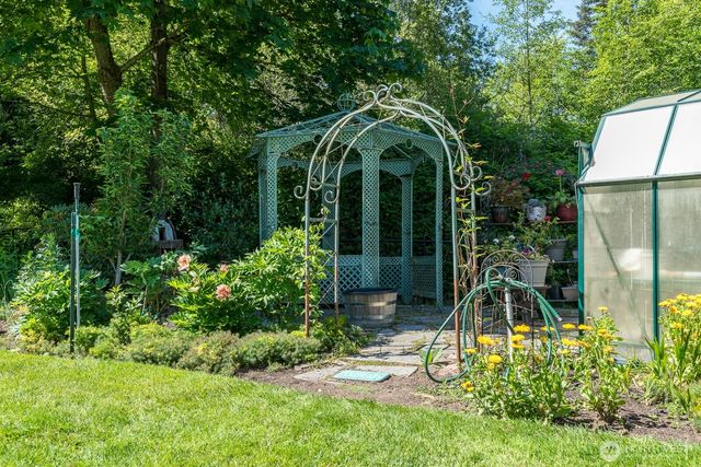 763 Arrowhead Road, Camano Island, WA 98282