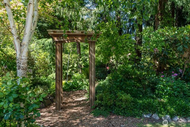 763 Arrowhead Road, Camano Island, WA 98282