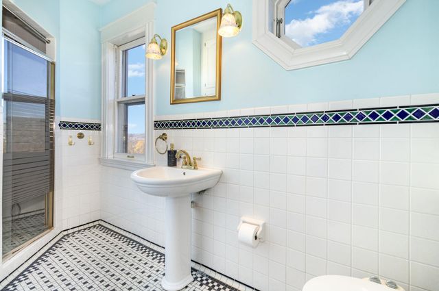 1030 Vine Street, Newport, KY 41071