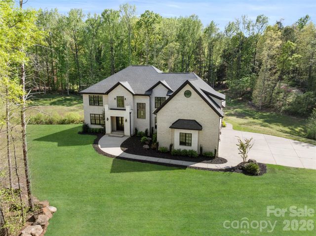 7021 Stirrup Court, Weddington, NC 28104