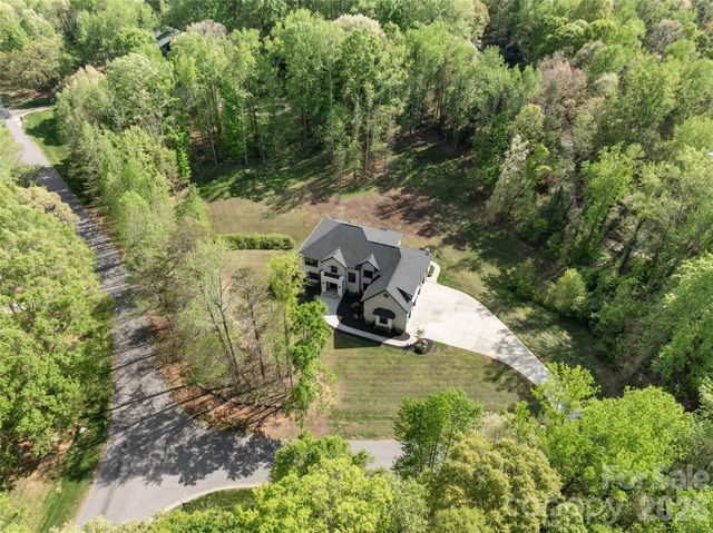 7021 Stirrup Court, Weddington, NC 28104