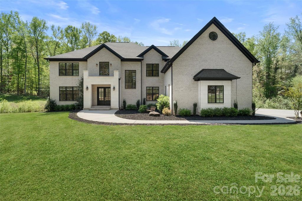 7021 Stirrup Court, Weddington, NC 28104