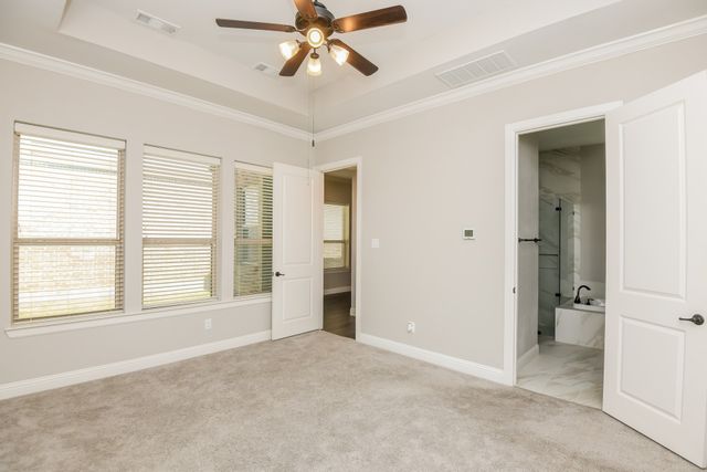 13725 Parkline Way, Fort Worth, TX 76008