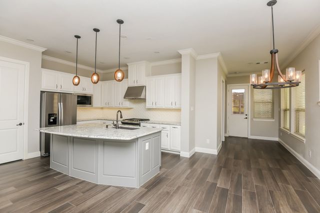 13725 Parkline Way, Fort Worth, TX 76008