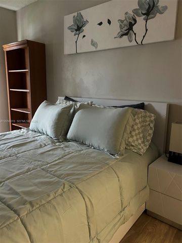 5921 Washington St 128, Hollywood, FL 33023
