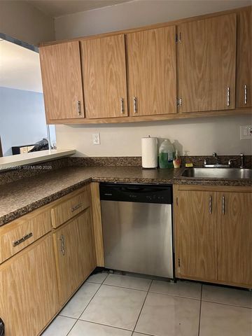 5921 Washington St 128, Hollywood, FL 33023