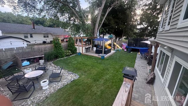 6 Tracey Drive, Milltown, NJ 08850