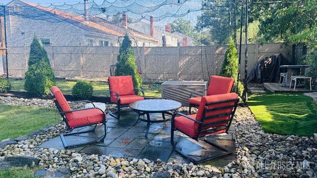 6 Tracey Drive, Milltown, NJ 08850