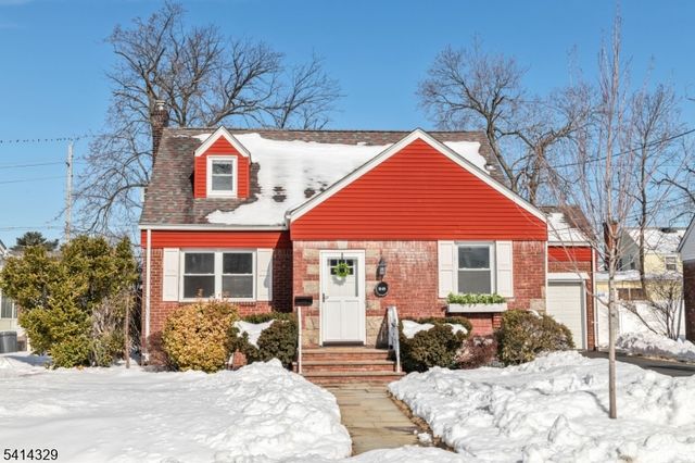 10 Charles St, Fair Lawn Boro, NJ 07410