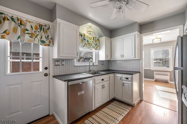 10 Charles St, Fair Lawn Boro, NJ 07410